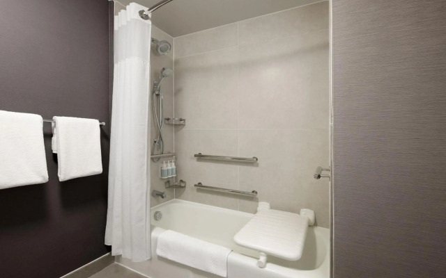 Courtyard by Marriott Dallas Las Colinas