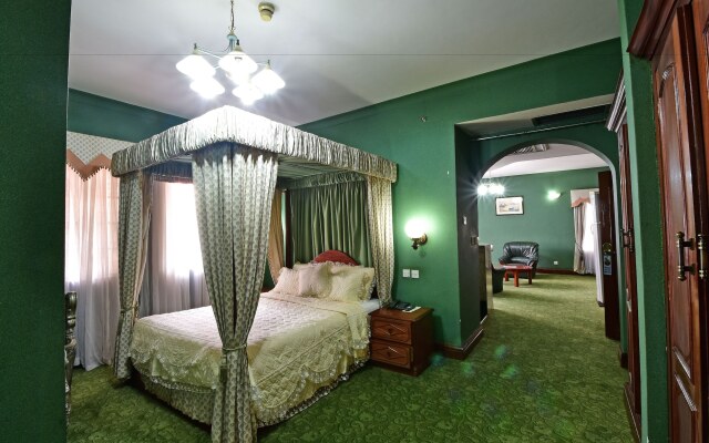 Grand Imperial Hotel