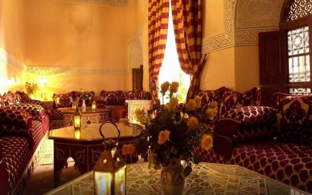 Riad Amina