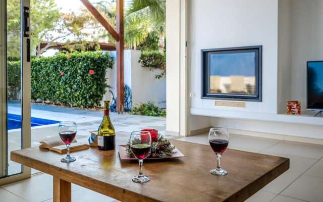 Protaras Artisan Seafront Villa 7