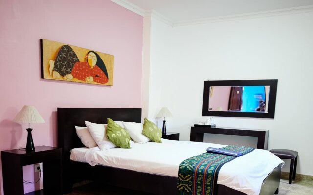 Ellie's Hotel