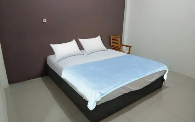 Hotel O Wisma Deli Syariah Near RSUD Nene Mallomo Sidenreng Rappang