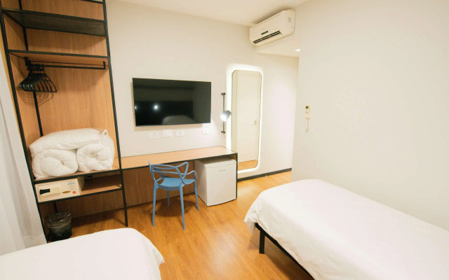 Ibis Curitiba Shopping