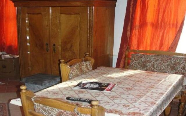 Zanati Apartmannház