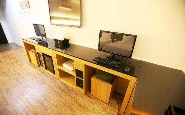 Cheonan K Hotel
