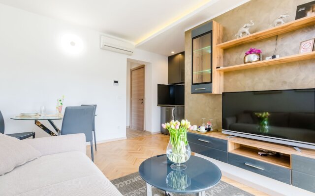 Villa Dolores Apartments