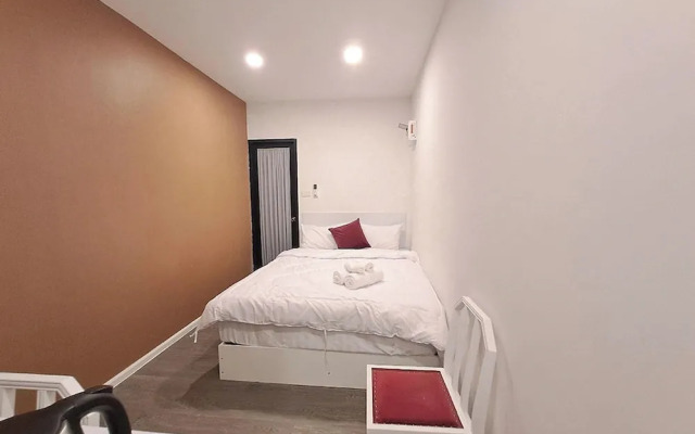 Nomads Homestay Sriracha