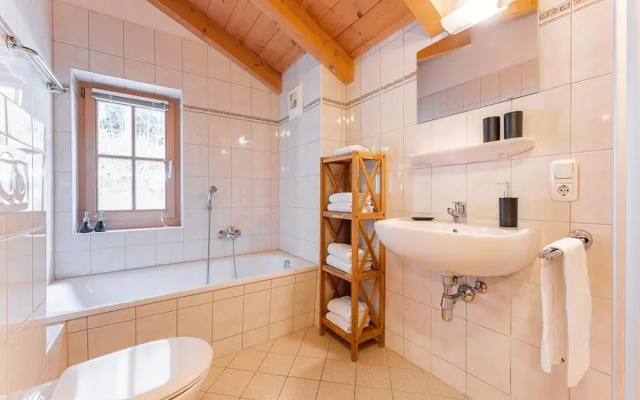 Chalet in Konigsleiten Near Ski Bus