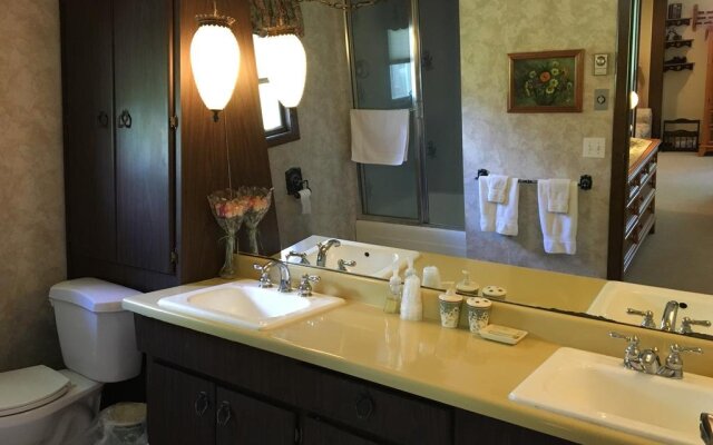 Red Barn Village Bed and Breakfast