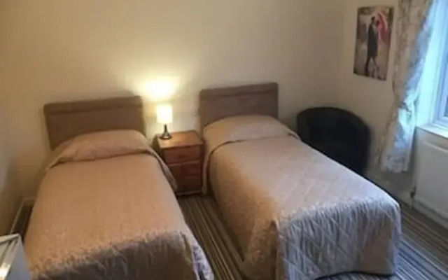 Dormy House Hotel