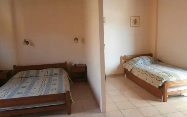 Glafki Rooms Syros