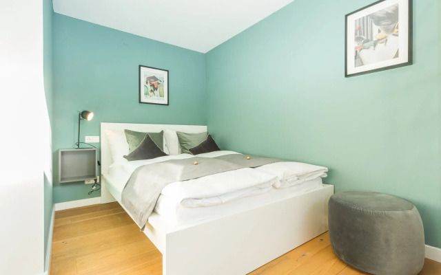 Room 4 & 5 Apartments