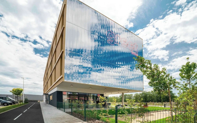 Greet Hotel Cernay Mulhouse