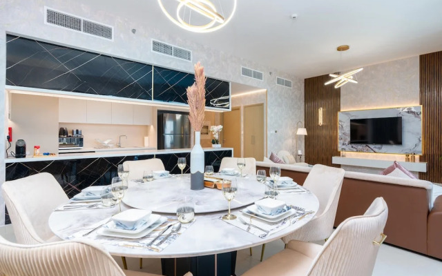 GLOBALSTAY. Creek Horizon Tower 2