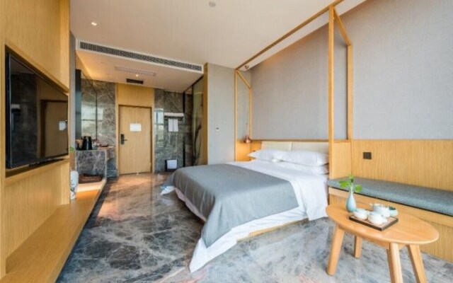 Cozy Home Rooftop Scenic Hotel (Guilin Two Rivers And Four Lakes Elephant Trunk Hill)