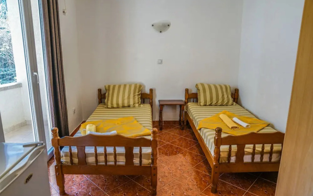 Anel Apartments