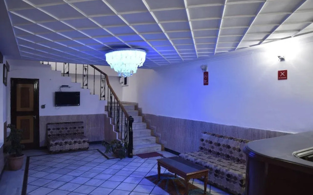 Hotel Swarn Palace by OYO Rooms