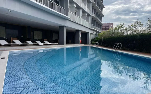 Lush residence Makati City by darpm