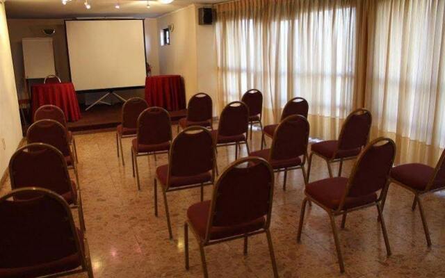 Days Inn by Wyndham Montevideo