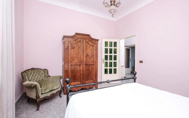 Lush Garden Steps Away from Great Park