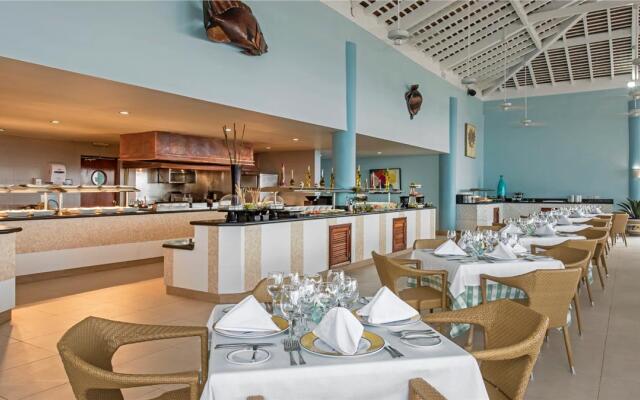 Iberostar Waves Rose Hall Beach - All Inclusive