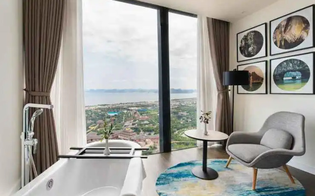 Hotel Soleil Ha Long – Trademark Collection by Wyndham