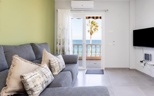 Home2Book Design Sea Views Caletillas, Pool