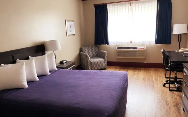 Causeway Bay Hotel Sparwood