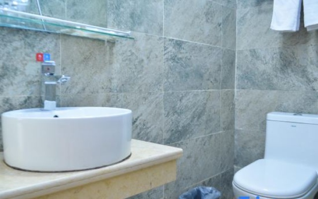 Yijia Express Hotel Wuzhi – Bathroom – Jiaozuo