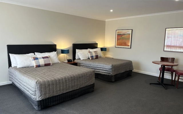 Westland Hotel Motel