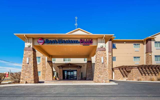 Best Western Plus Seminole Hotel & Suites