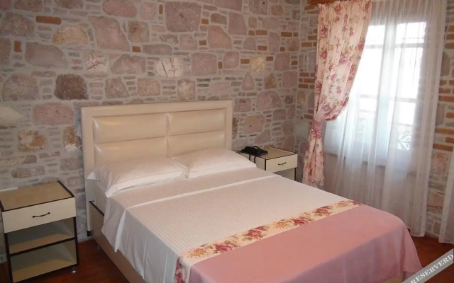 Hayalevi Hotel