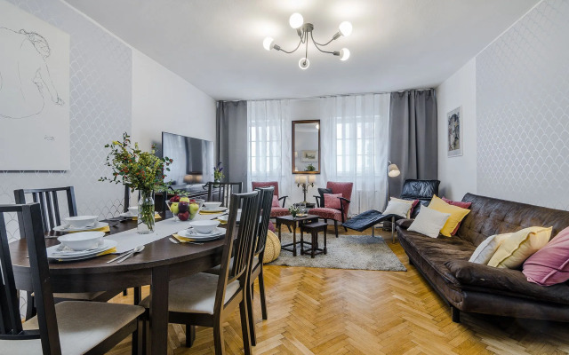 Old Town Charming Apartments