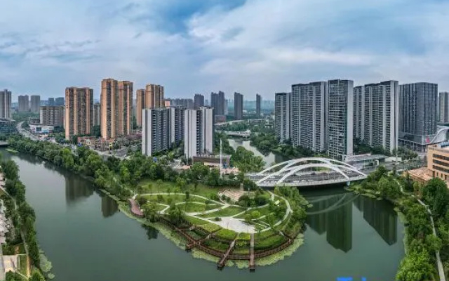 Yuejiang Hotel (Changsha Yanghu New Town Subway Station)