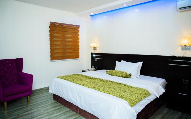 Whitevill Hospitality and homes