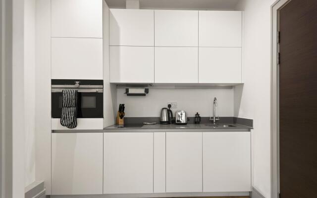 Comfy One Bed Apartment in Broad House, Harrow