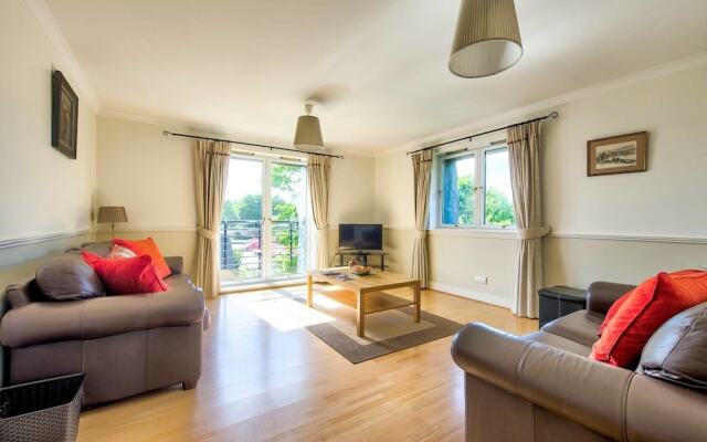 Cozy and Rustic 3bed/2bath Stockbridge Apartment With Free Parking