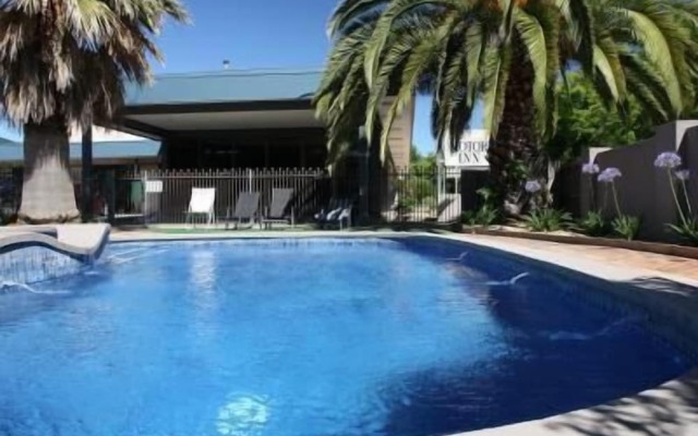 Golden Leaf Motor Inn