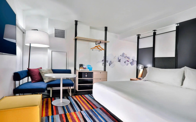 Aloft Dallas DFW Airport Grapevine