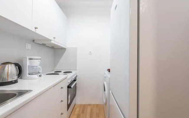 Apartment at Megaro Mousikis metro station 1bed 2 pers