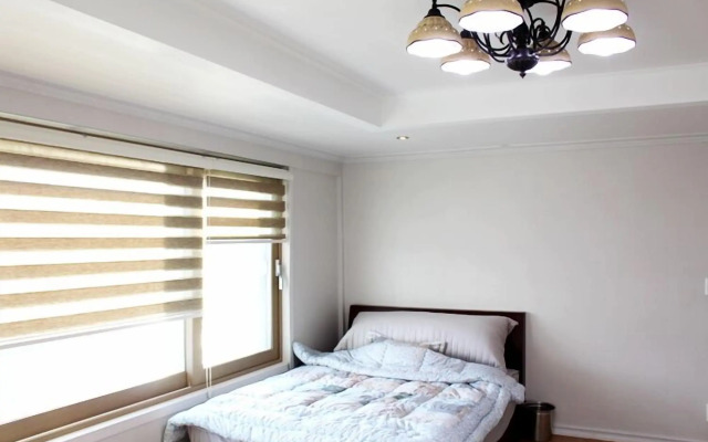 Andong River Sunset Pension