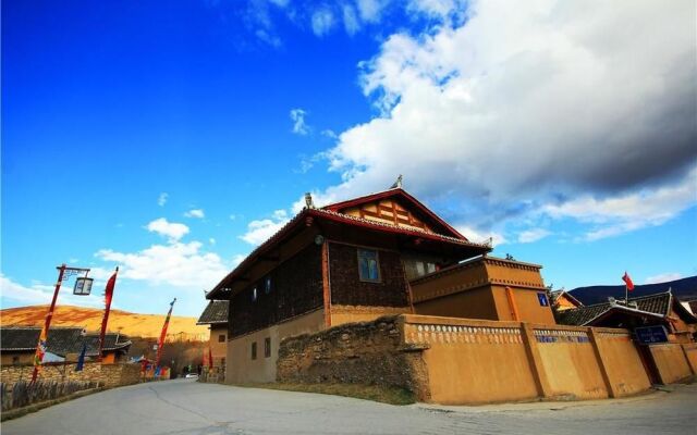 Tulip Inn Jiuzhaigou Shangmo Hotel