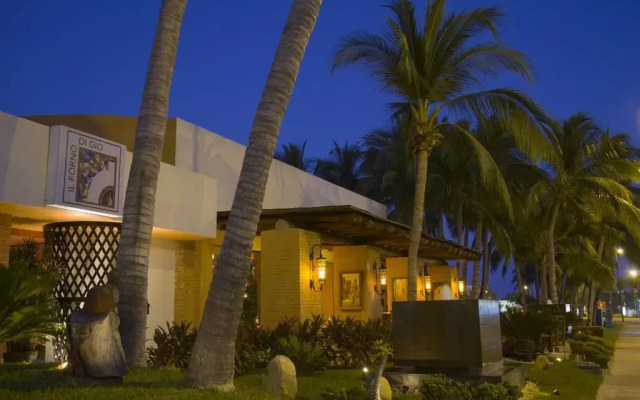 Ocean Breeze Acapulco