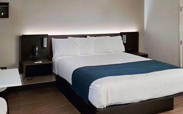 Motel 6 Los Angeles, CA - Downtown