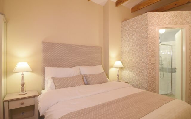Janez Rooms