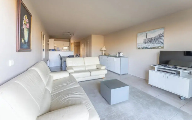 Inviting Apartment With Terrace