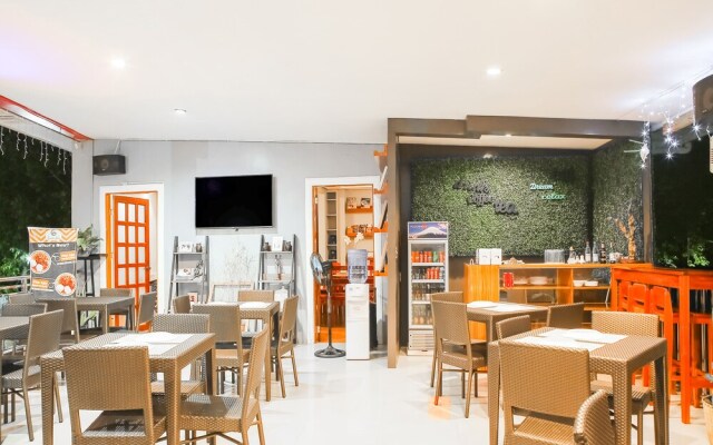 OYO 484 Gonzala Suites