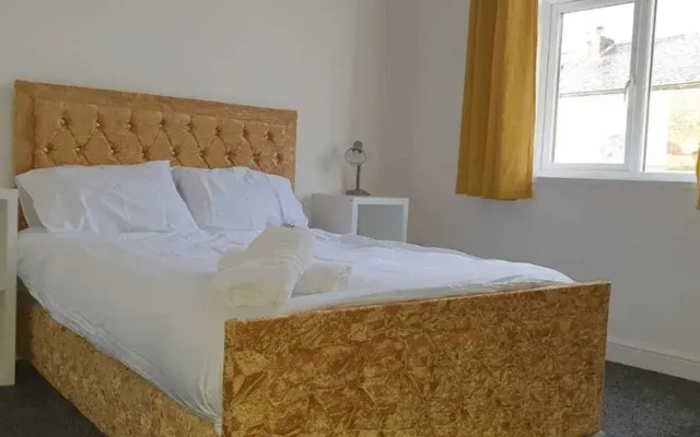 Fantastic New Room-3