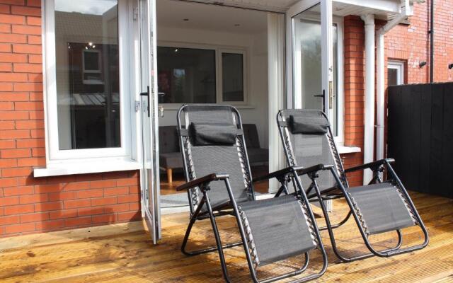 Anjore House - Modern Serviced Apartment in Belfast