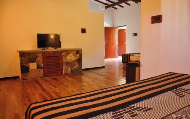Asantha Guest House